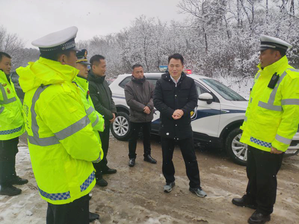 CpYIYGIBwgKAel-4AAFMPEdwvy8164.jpg CpYIYGIBwgKAel-4AAFMPEdwvy8164.jpg